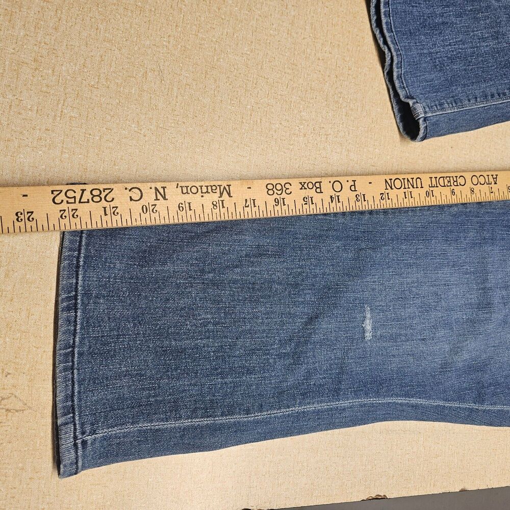 Old Navy The Sweetheart Jean Capri pants size 10 stretchy Distressed Normcore - Picture 5 of 7